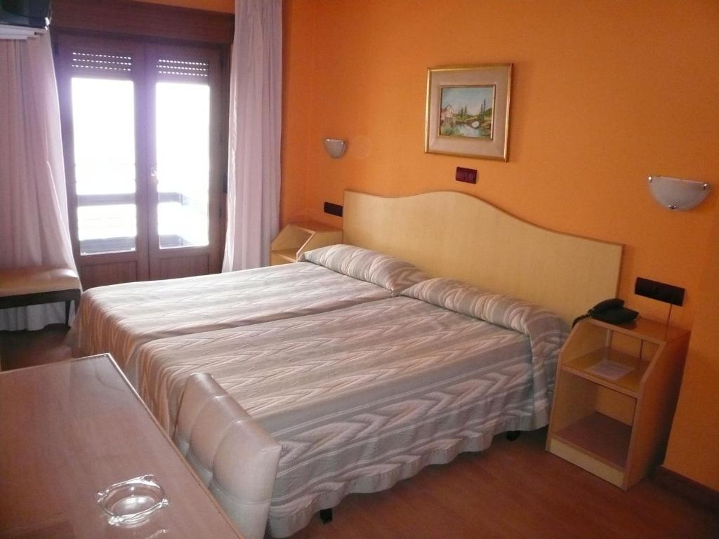 Hostal Don Suero León Szoba fotó