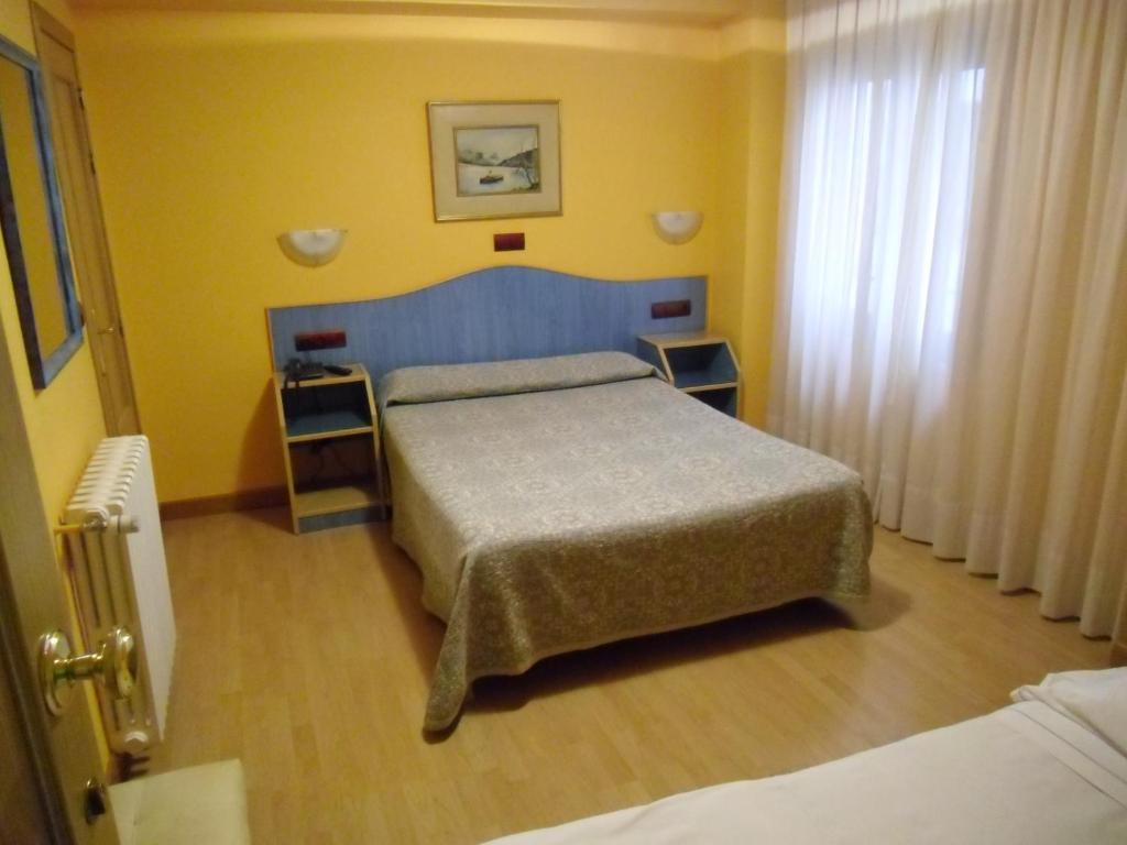 Hostal Don Suero León Kültér fotó