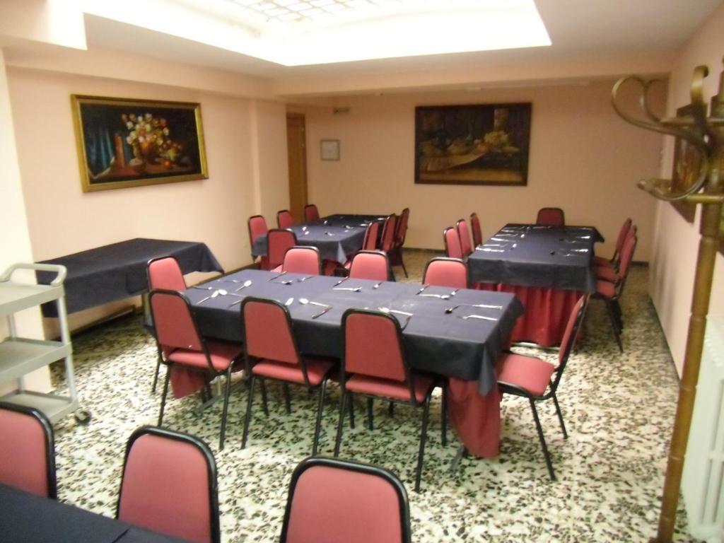 Hostal Don Suero León Kültér fotó