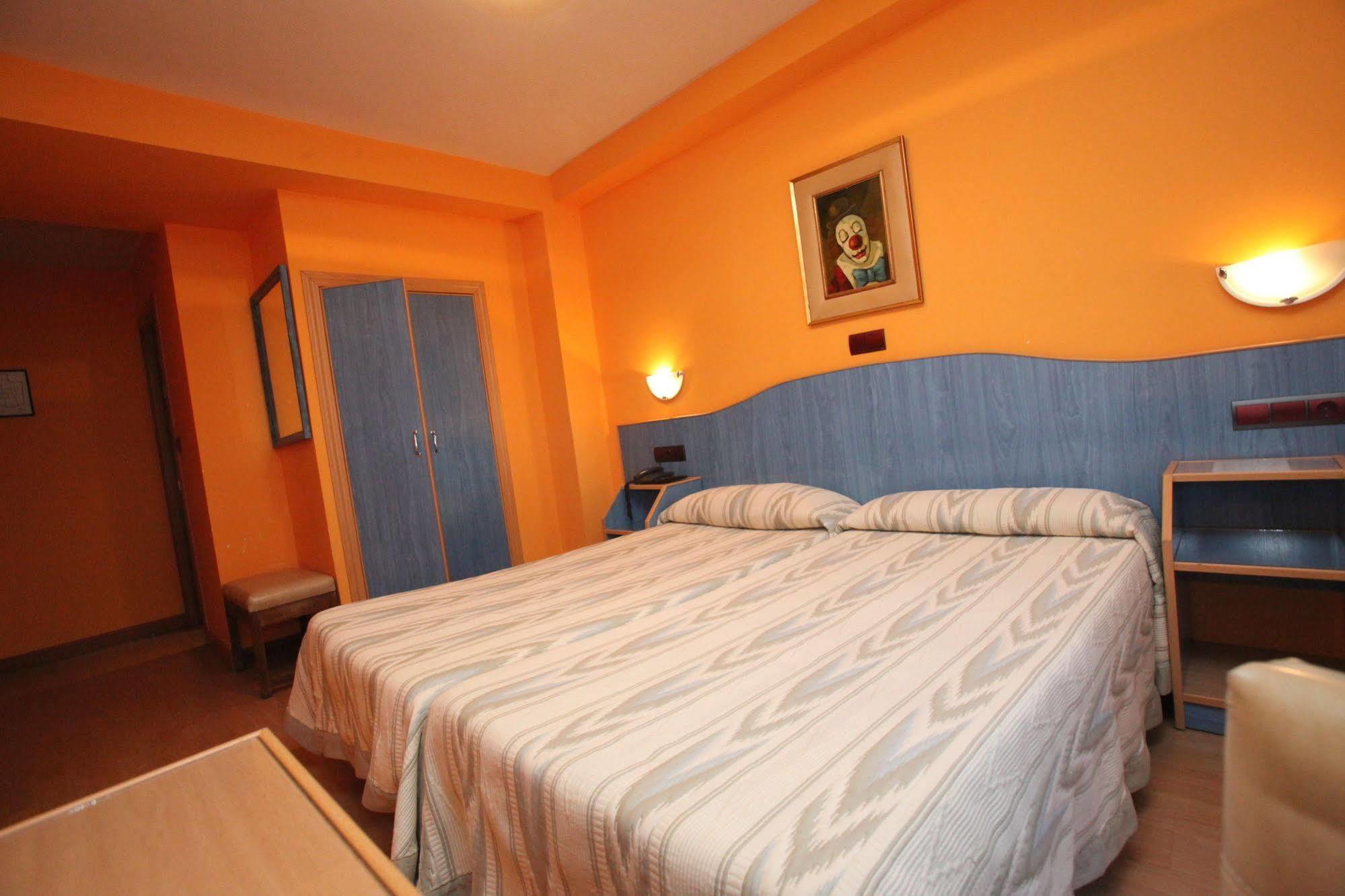 Hostal Don Suero León Kültér fotó