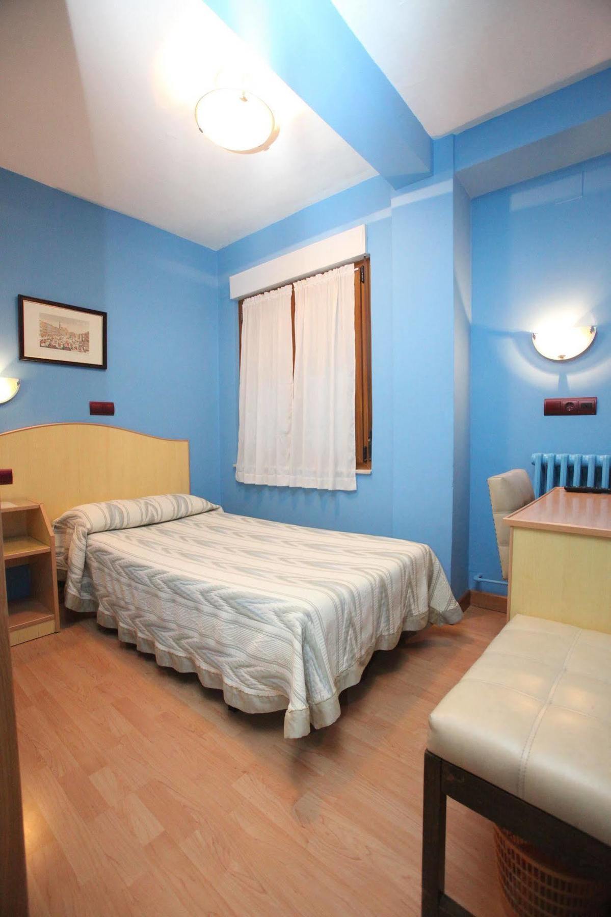 Hostal Don Suero León Kültér fotó