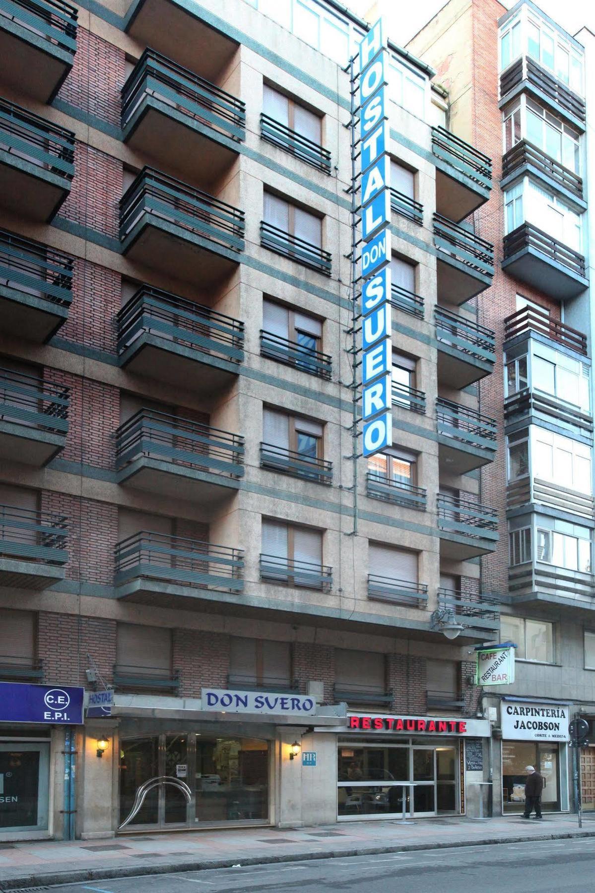Hostal Don Suero León Kültér fotó